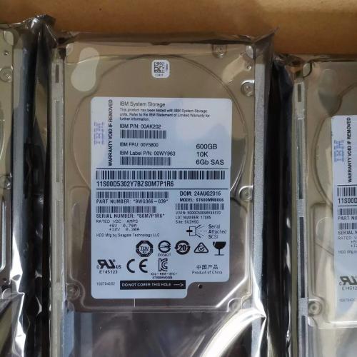 IBM AC60 00Y5800 V5000 Storage 600G 10K SAS 2.5in 00AK202 HDD